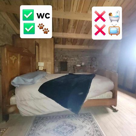 Nuit Insolite, Chambre Au Dessus D'Une Etable La Chapelle-Themer Екстериор снимка